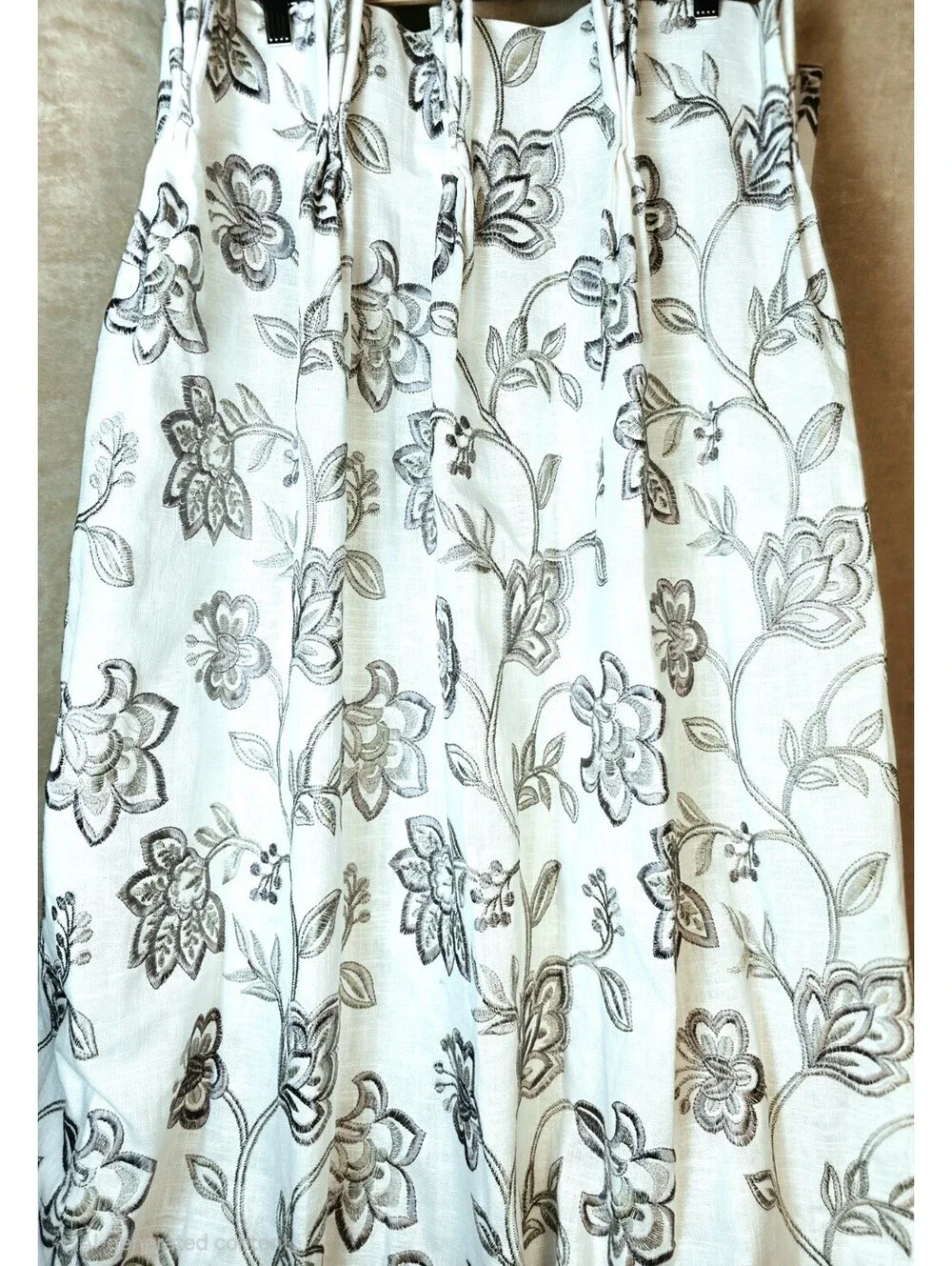 Vtg Floral Embroidered Cotton Custom Lined & Waighted Drapes Set If Two Exelent